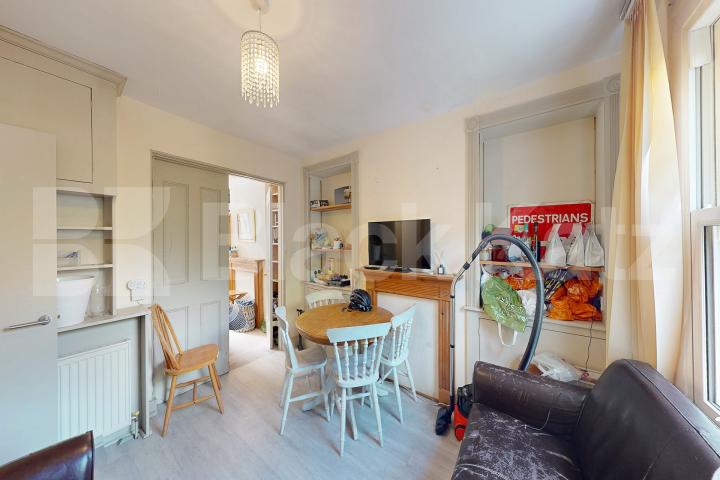 Triplex Georgian townhouse with two bathrooms and patio garden Henshaw Street, Elephant and Castle/Borough